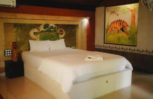 Sulthan Bathery Complejo | Misty Night Wayanad Pool Resort