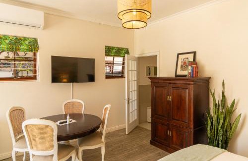Koelenhof Cama Y Desayuno | Mitre's Edge Simonsberg Studio