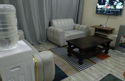 Bamburi Cama Y Desayuno | MJ BRACHA Holiday Vacation Home