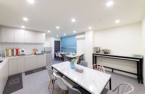 Ikseon-dong Hanok Village Hotel | MJ HOTEL JONGNO