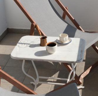 Firostefani Casa | Mnimes Guesthouses Santorini
