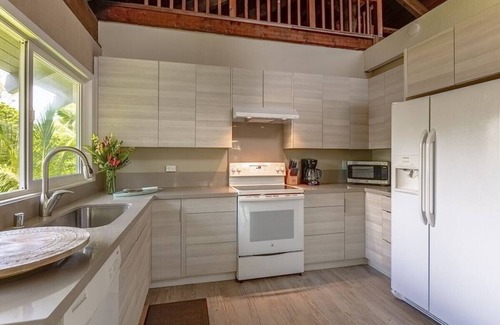 Kahuku Casa | Moani Kai: recientemente renovado, playa semiprivada, cerrada, ba��era de hidromasaje, cancha deportiva, patio grande