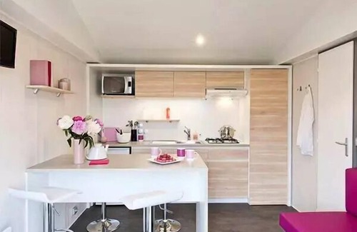 Vitrac Casa | Mobil-home | Ultimate | 2 Ch. | 4 pers. | Single terrace with Jacuzzi | A/C | TV