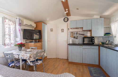 Saint-Sulpice-de-Royan Alquiler De RV | Mobil Home "Royan Camping Royal Océan" con terraza compartida y piscina interior climatizada