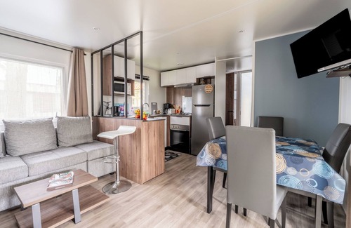 Saint-Jean-de-Monts Alquiler De RV | Casa móvil 'Mobil-home Saint Jean De Monts' con piscina compartida, terraza privada y Wi-Fi