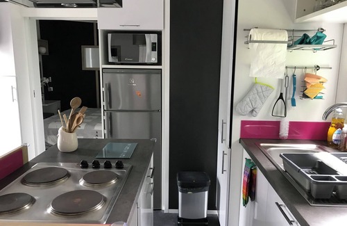 Moncheux Casa | Mobile home in the countryside fishing rabbits and chickens pets welcome