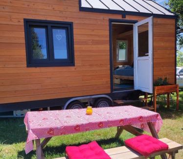 Mayrhof Apartamento | Mobile Tinyhouse 2 by Wolfsberger
