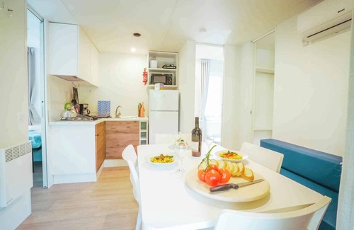 Torre Rinalda Casa | Mobilehome with air conditioning, terrace and pool