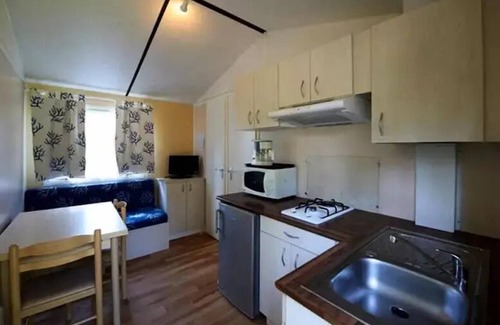 Saint-Paul-de-Vezelin Casa | Mobilheim 2 Schlafzimmer mit TV und Klimaanlage 4 Personen