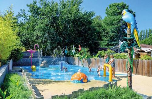 Mezos Otro | Mobilhome Confort Moana 1-6 p, Camping Sen-Yan 5 Stars