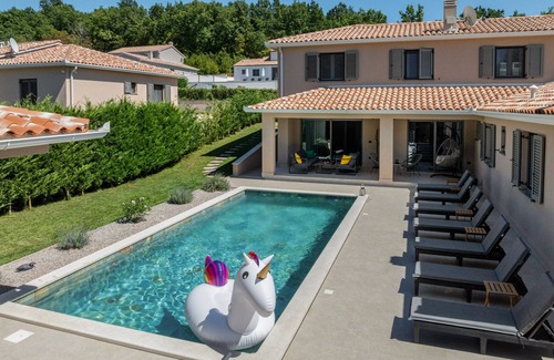 Labin Chalet De Esquí | Moden Villa with Luxury Feel and Cozy Pool in Istria - Labin