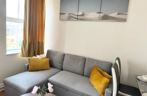 Barry Apartamento | Modern 1 Bedroom Apartment in the heart of Barry, Flat 2