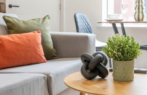 Leeds Apartamento | Modern 1 Bedroom Flat near Leeds City with Free Parking, Ideal for Contractors & Long Stays - NordStay