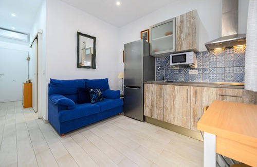 Colonia de la Prensa Apartamento | Moderno piso de 1 dormitorio con terraza para relajarte en Madrid