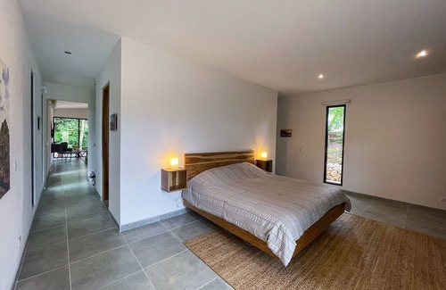 Paraíso Casa | Modern 1 Bedroom Jungle Retreat