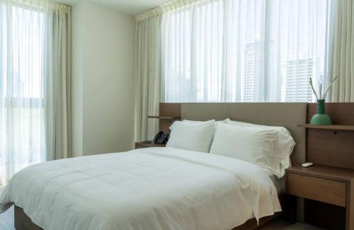 Costa del Este Casa | Modern 1-Bedroom with Ocean Views – Panama City