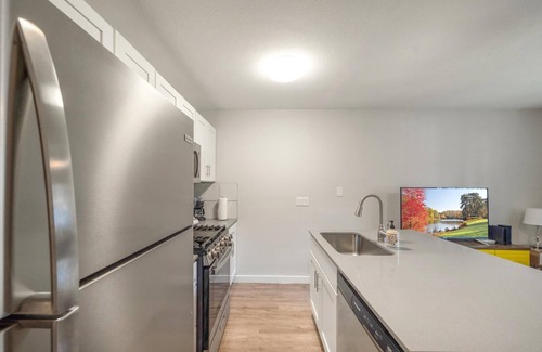 Hyde Park Apartamento | Modern 1BR Near UT Hyde Park Evonify