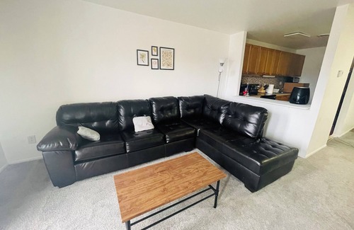 Elkins Park Apartamento | Modern 1BR Retreat in Elkins Park Monthly Discount