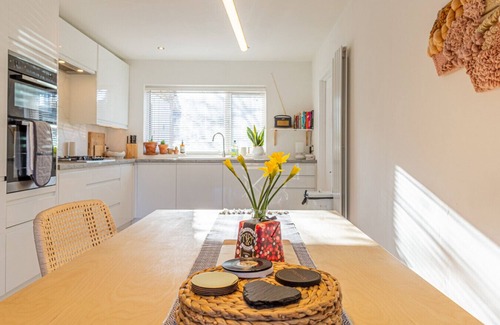 Tetbury Casa | Modern 2 BD w Garden in the Heart of Tetbury