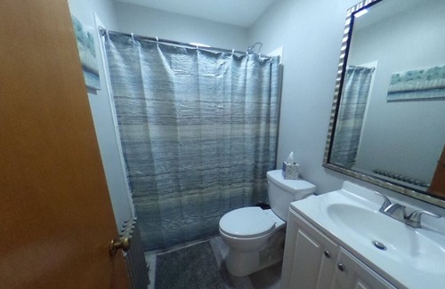 Whiting Apartamento | Modern 2-bed — 5 min from the beach!