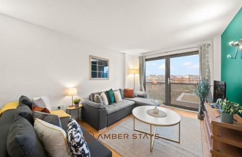 Lewisham Apartamento | Modern 2 Bed Apartment in Greenwich, Perfect for Business & Contractors with Free Parking!