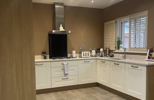 Coton Apartamento | Modern 2 Bed GF apartment