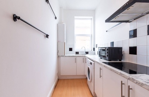 Portsmouth Casa | Modern 2-Bed House Near Seafront, Portsmouth