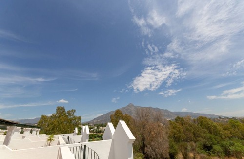 Nueva Andalucia Casa | Modern 2 bed townhouse with roof terrace, sleeps 6, in Aloha nr Puerto Banus!