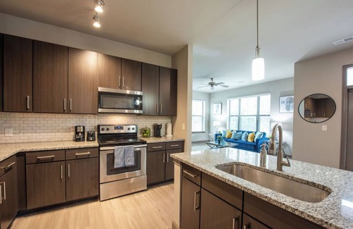 Loring Heights Apartamento | Modern 2-bedroom apartment in midtown Atlanta with WiFi, AC