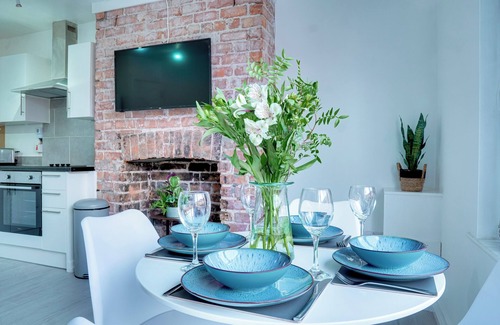 Birkenhead Apartamento | Modern 2 bedroom flat near Liverpool City Centre
