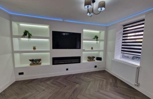 Merthyr Tydfil Casa | Modern 2 bedroom house near national park