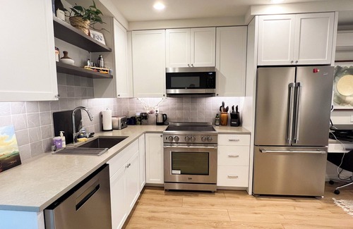 Ballard Casa | Modern 2 Bedroom Townhome in the Heart of Ballard, Seattle