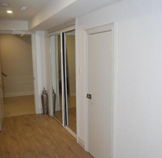 Richmond Hill Apartamento | Modern 2-BR Basement Apartment