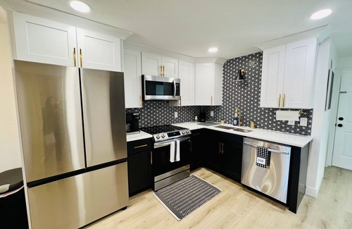 Clermont Villa | Modern 2B/2B Villa by Disney