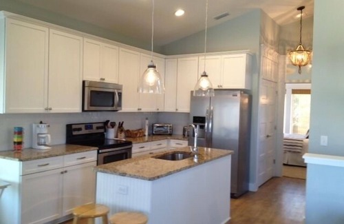 St. Augustine Beach Casa | Moderno 2B Carriage House 300 'de la playa, a pie de restaurantes