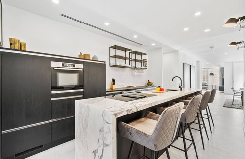 Bubali Casa | Modern 2BR Bubali Condo — Fully Equipped, Full AC, Minutes Away From Eagle Beach