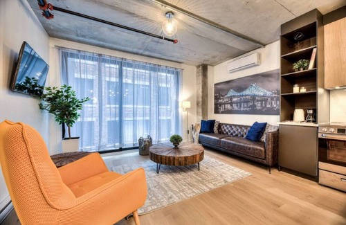 Cite Multimedia Apartamento | Modern 2BR Suite Old Montreal B2