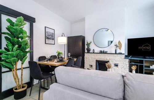 Barnsley Casa | Modern 3-Bed House Central Location & Free Parking