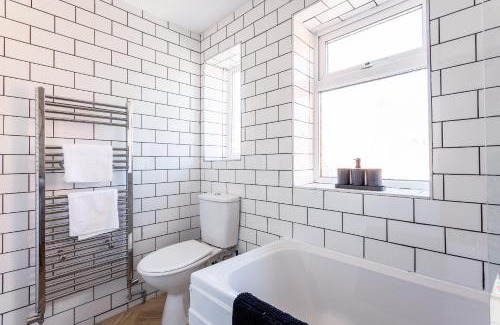Newcastle-upon-Tyne Casa | Modern 3-bed House Parking & Family & Friends
