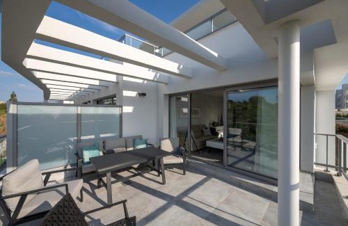 Mijas Apartamento | Modern 3-Bedroom Apartment in Vitta Nature Mijas