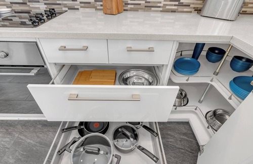 Edenvale Casa | Modern 3-Bedroom Home with Pool & Playroom