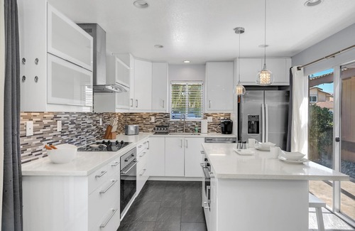 Edenvale Casa | Modern 3-Bedroom Home with Pool & Playroom