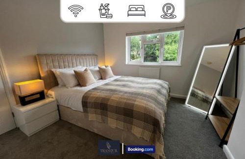 Oxford Villa | Modern 3 Bedroom House By Tranquil Ventures Short Lets & Serviced Accommodation Botley With Free Parking