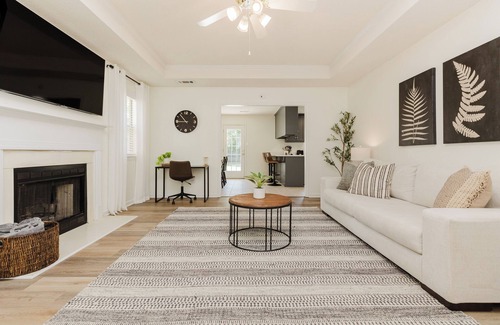 Houston County Casa | Modern 3 BR | Family & Pet Friendly | Fully Fenced