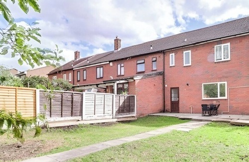 Hainault Casa | 3bedEscape-Work&Relax-Free Parking-Travel links