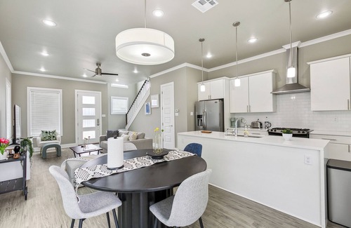 South Baton Rouge Casa | Modern 3BR/2.5BA House Minutes From Perkins Rowe