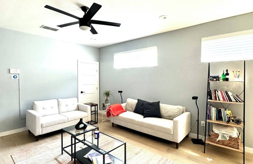 Highland Park Casa | Modern 3BR, 2.5BA Near Downtown San Antonio/Texas