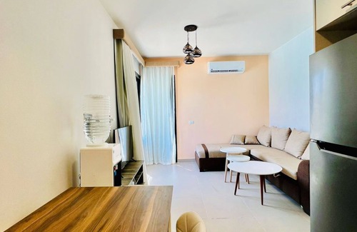 Makadi Bay Chalet De Esquí | Modern 3BR Escape - Panoramic Lagoon & Sea View
