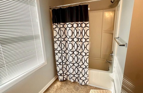 Minneapolis Casa | Modern 3BR Family House Close to Parks & Dining – Excluding Basement