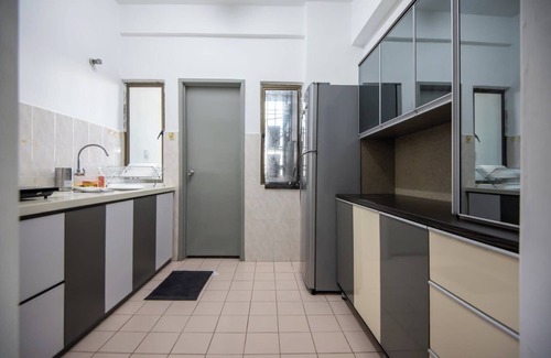 Tampoi Apartamento | Modern 3BR Near Danga Bay JB Free Parking